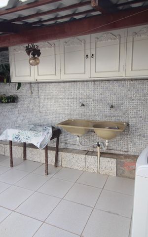 Casa à venda com 420m², 3 quartos e 5 vagasÁrea de Serviço