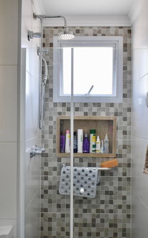 Apartamento à venda com 70m², 2 quartos e 2 vagas Apartamento à venda com 70m², 2 quartos e 2 vagasBanheiro da Suíte