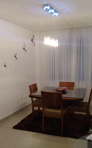 Casa de condomínio à venda com 350m², 5 quartos e 2 vagas Casa de condomínio à venda com 350m², 5 quartos e 2 vagasSala