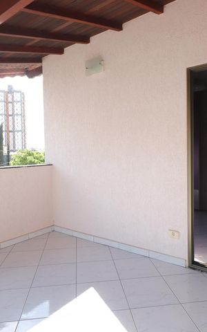 Casa à venda com 220m², 3 quartos e 4 vagasVaranda da Suíte 2