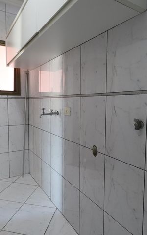 Casa à venda com 220m², 3 quartos e 4 vagasÁrea de Serviço