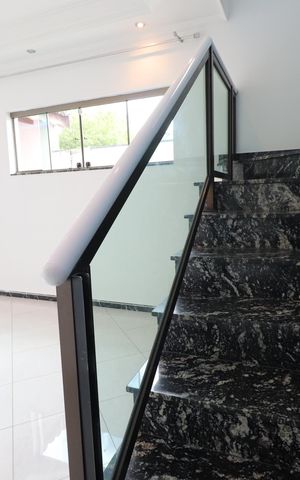 Casa à venda com 220m², 3 quartos e 4 vagasSala