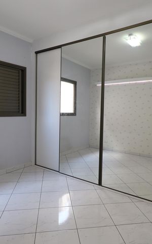 Casa à venda com 220m², 3 quartos e 4 vagas Suíte 2
