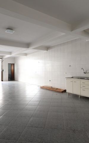 Casa à venda com 220m², 3 quartos e 4 vagasGaragem