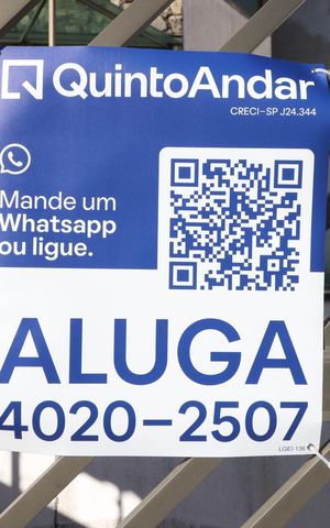 Casa à venda com 220m², 3 quartos e 4 vagasPlaquinha