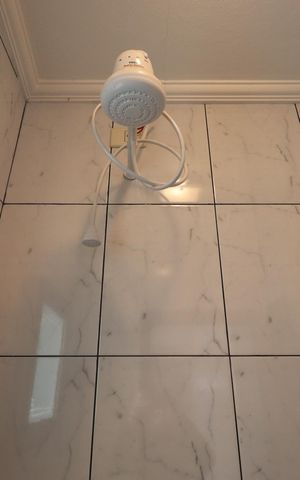 Casa à venda com 220m², 3 quartos e 4 vagasBanheiro de serviço