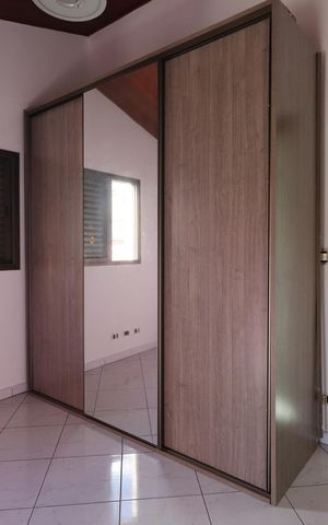 Casa à venda com 220m², 3 quartos e 4 vagasQuarto 