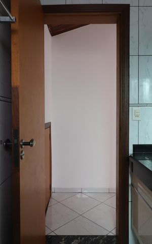 Casa à venda com 220m², 3 quartos e 4 vagasBanheiro Social