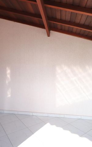Casa à venda com 220m², 3 quartos e 4 vagasVaranda da Suíte 2