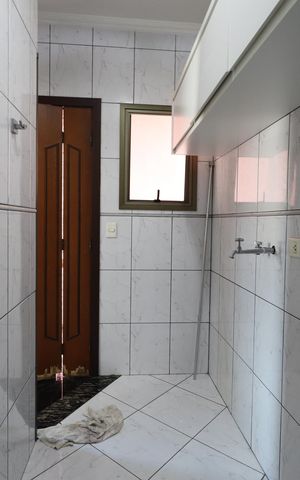 Casa à venda com 220m², 3 quartos e 4 vagasÁrea de Serviço