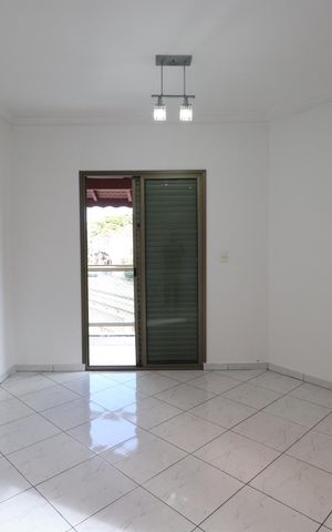Casa à venda com 220m², 3 quartos e 4 vagasSuíte