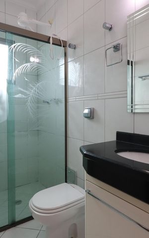 Casa à venda com 220m², 3 quartos e 4 vagasBanheiro da Suíte 1