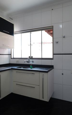 Casa à venda com 220m², 3 quartos e 4 vagasCozinha