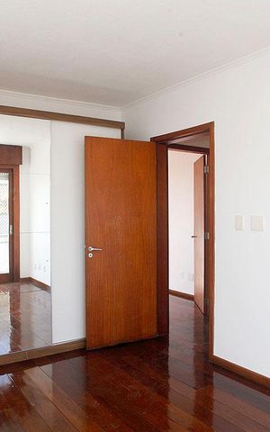 Apartamento à venda com 248m², 3 quartos e 2 vagasQuarto 1