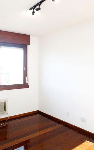 Apartamento à venda com 248m², 3 quartos e 2 vagasQuarto 2