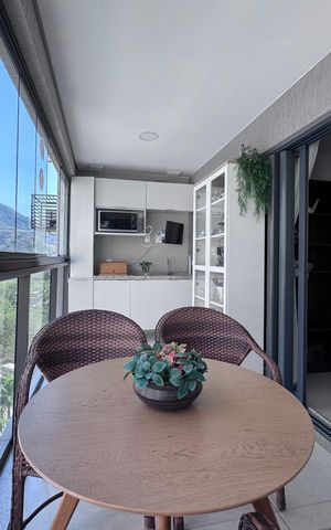 Apartamento à venda com 81m², 2 quartos e 1 vaga Apartamento à venda com 81m², 2 quartos e 1 vagaVaranda