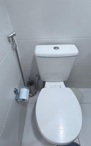 Apartamento à venda com 81m², 2 quartos e 1 vaga Apartamento à venda com 81m², 2 quartos e 1 vagaBanheiro Social