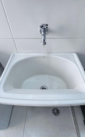 Apartamento à venda com 81m², 2 quartos e 1 vaga Apartamento à venda com 81m², 2 quartos e 1 vagaÁrea de Serviço