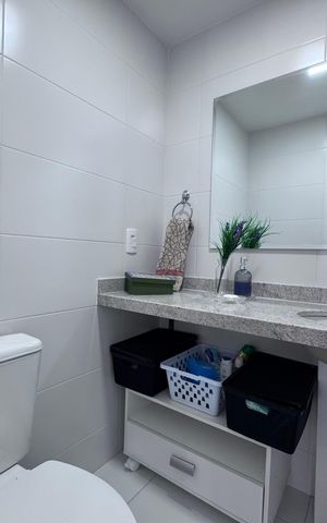 Apartamento à venda com 81m², 2 quartos e 1 vaga Apartamento à venda com 81m², 2 quartos e 1 vagaBanheiro Social