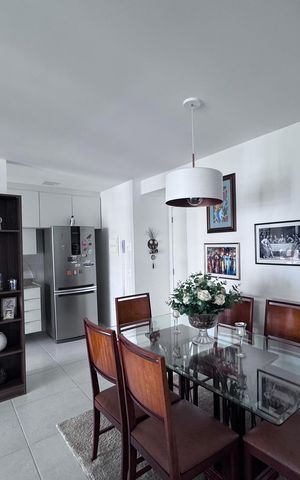 Apartamento à venda com 81m², 2 quartos e 1 vaga Apartamento à venda com 81m², 2 quartos e 1 vagaSala