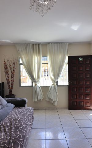 Casa à venda com 150m², 3 quartos e 1 vagaSala