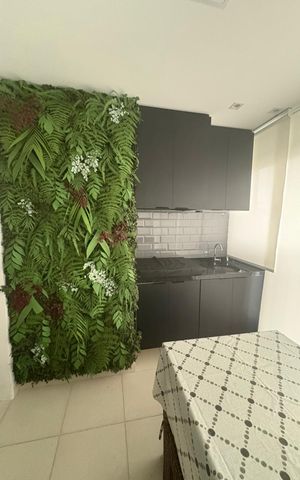 Apartamento à venda com 90m², 2 quartos e 1 vaga Apartamento à venda com 90m², 2 quartos e 1 vagaVaranda