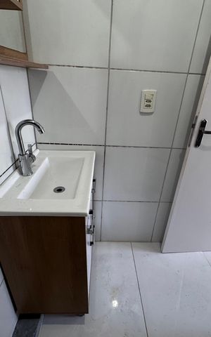 Apartamento para alugar com 65m², 2 quartos e 1 vaga Apartamento para alugar com 65m², 2 quartos e 1 vagaBanheiro