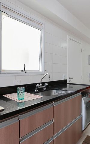 Apartamento à venda com 145m², 3 quartos e 2 vagas Apartamento à venda com 145m², 3 quartos e 2 vagasCozinha