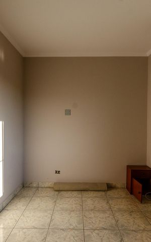 Casa à venda com 181m², 3 quartos e 2 vagas Casa à venda com 181m², 3 quartos e 2 vagasSuíte