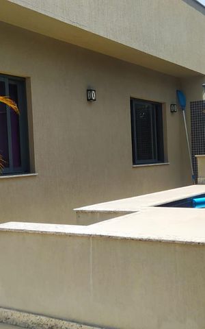 Apartamento à venda com 137m², 3 quartos e 2 vagas Apartamento à venda com 137m², 3 quartos e 2 vagasTerraço