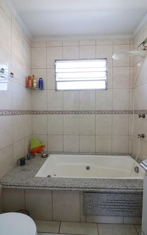 Casa de condomínio à venda com 90m², 2 quartos e 2 vagasBanheiro Social