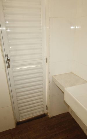Casa para alugar com 500m², 5 quartos e 6 vagasBanheiro da Suíte 2