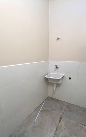 Casa para alugar com 60m², 2 quartos e sem vaga Casa para alugar com 60m², 2 quartos e sem vagaÁrea de Serviço