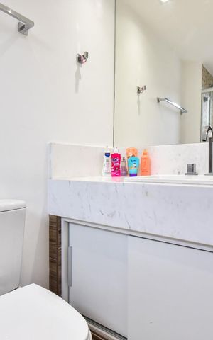 Apartamento à venda com 200m², 3 quartos e 3 vagasBanheiro da Suíte 2
