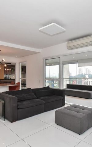 Apartamento à venda com 200m², 3 quartos e 3 vagasSala