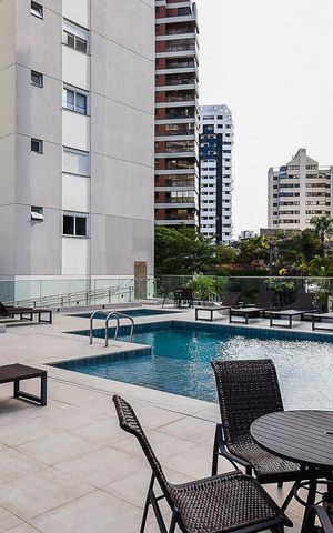 Apartamento à venda com 200m², 3 quartos e 3 vagas Apartamento à venda com 200m², 3 quartos e 3 vagasPiscina 2