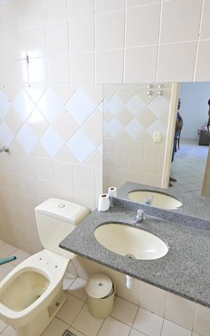 Apartamento para alugar com 61m², 2 quartos e 1 vaga Apartamento para alugar com 61m², 2 quartos e 1 vagaBanheiro da Suíte