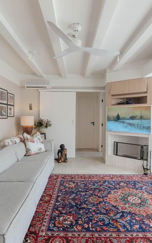 Apartamento à venda com 95m², 4 quartos e 2 vagas Apartamento à venda com 95m², 4 quartos e 2 vagasSala