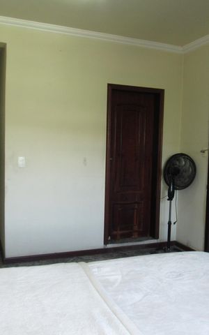 Casa à venda com 300m², 3 quartos e 2 vagasSuíte