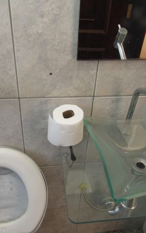 Casa à venda com 300m², 3 quartos e 2 vagasBanheiro