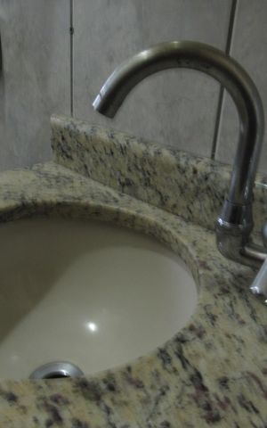 Casa à venda com 300m², 3 quartos e 2 vagasBanheiro