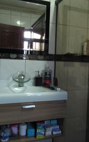 Casa à venda com 300m², 3 quartos e 2 vagasBanheiro da Suíte