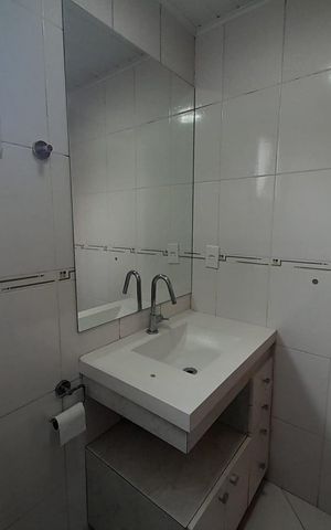 Apartamento para alugar com 57m², 2 quartos e 1 vaga Apartamento para alugar com 57m², 2 quartos e 1 vagaBanheiro