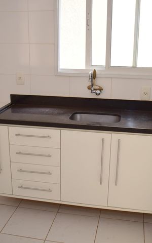 Apartamento para alugar com 95m², 2 quartos e 2 vagasCozinha