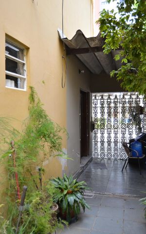 Casa à venda com 323m², 3 quartos e 4 vagasQuintal