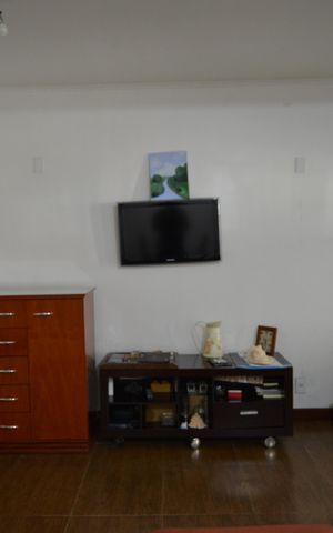 Casa à venda com 323m², 3 quartos e 4 vagasSala