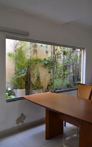 Casa à venda com 323m², 3 quartos e 4 vagasSala
