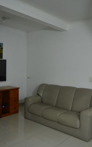 Casa à venda com 323m², 3 quartos e 4 vagasSala