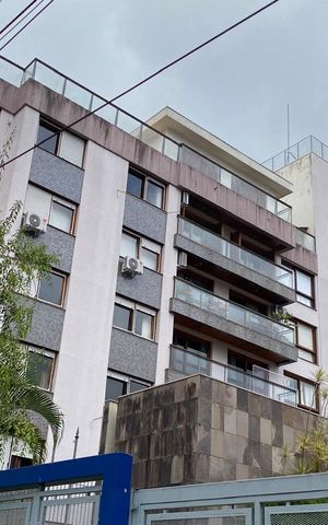 Apartamento à venda com 165m², 3 quartos e 1 vaga Apartamento à venda com 165m², 3 quartos e 1 vagaVista da Rua