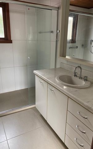 Apartamento à venda com 165m², 3 quartos e 1 vaga Apartamento à venda com 165m², 3 quartos e 1 vagaBanheiro da Suíte